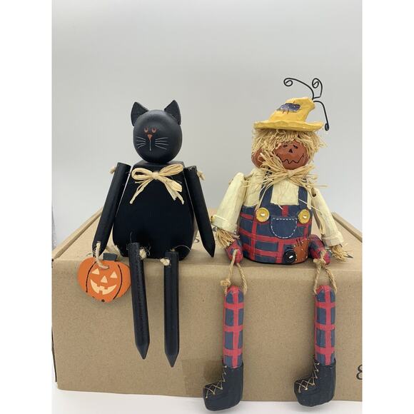 2 Halloween/Fall shelf sitters black cat and scarecrow - Picture 1 of 5